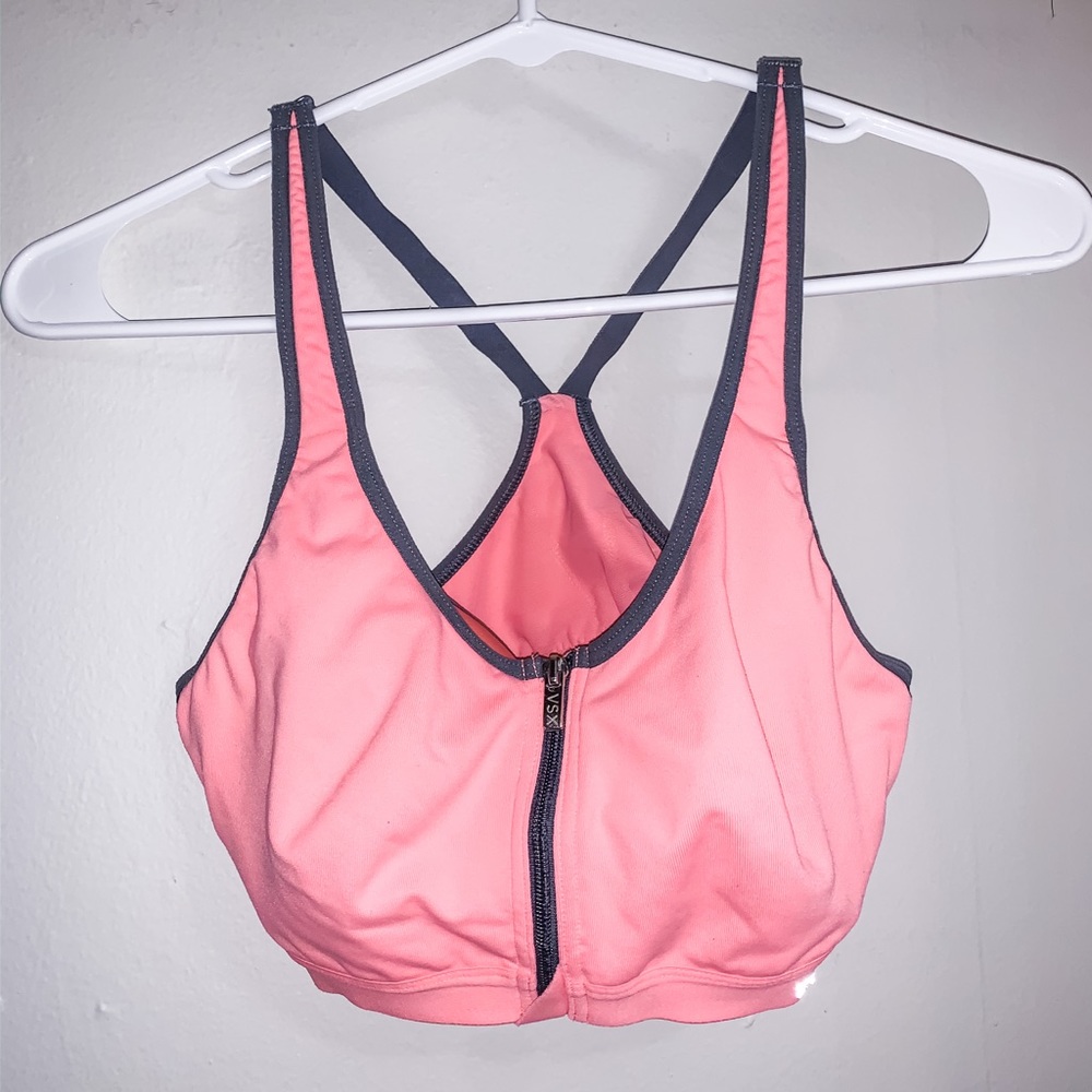 Victoria Secret sports Bra 34B